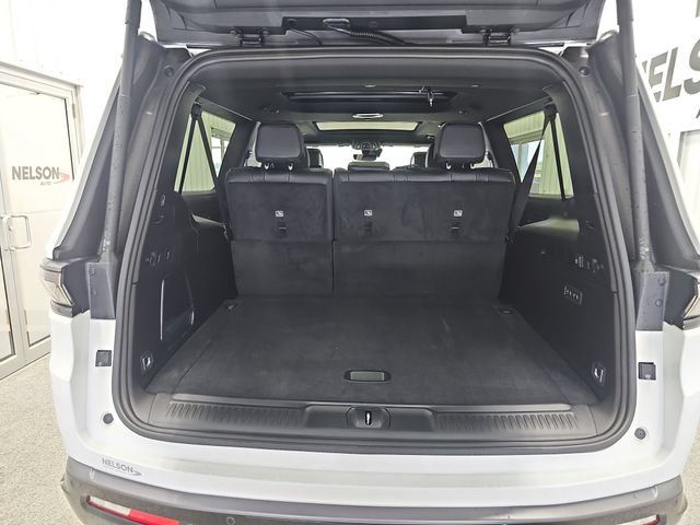 New 2026 Jeep Grand Wagoneer L Limited AWD/4WD image 22