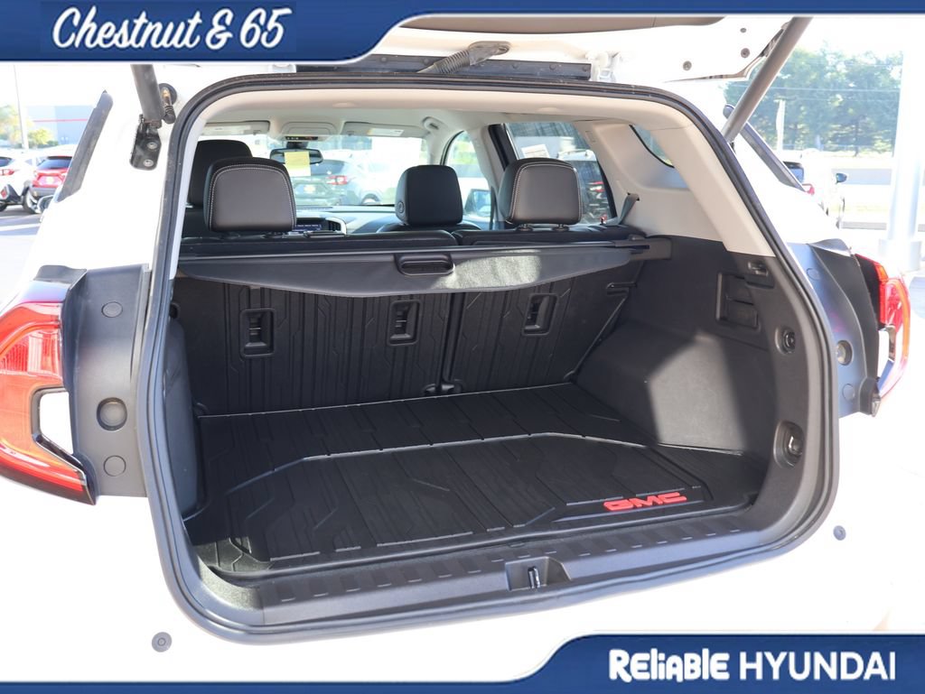 Used 2023 GMC Terrain SLT w/ Infotainment Package II AWD/4WD image 15