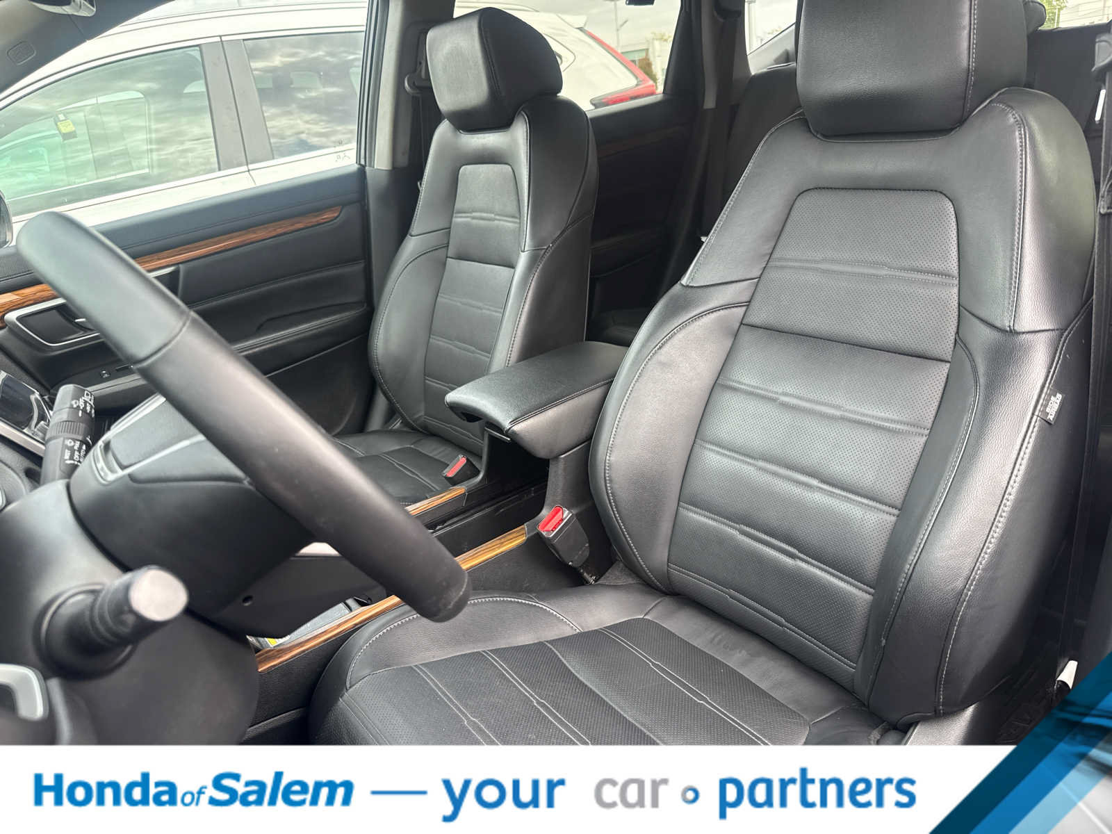 Used 2020 Honda CR-V Touring image 10