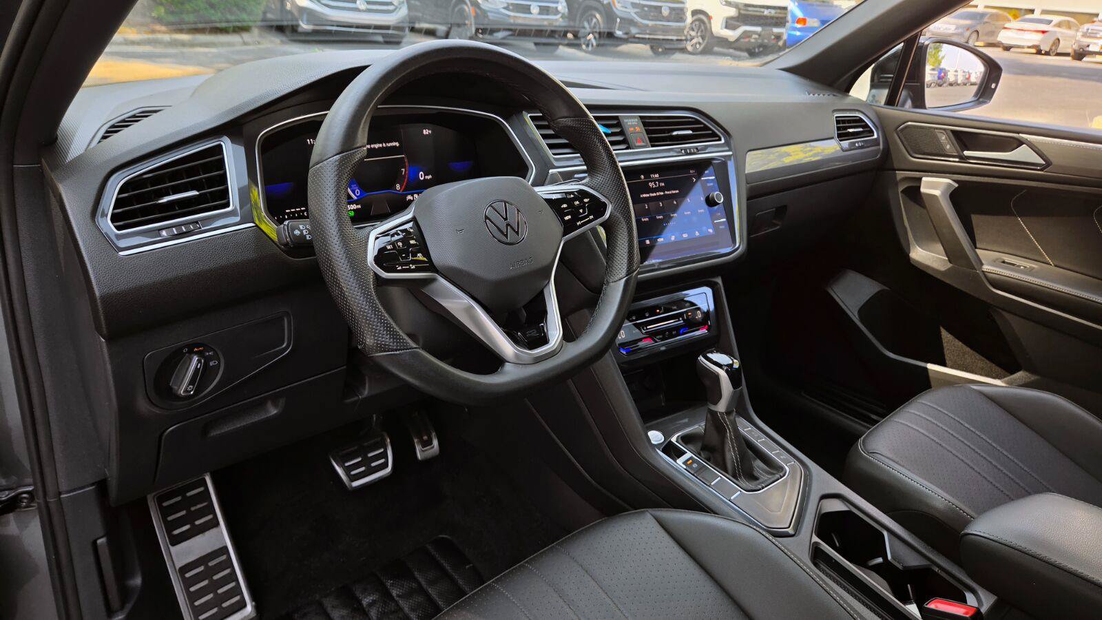 Certified 2024 Volkswagen Tiguan SE R-Line FWD image 24
