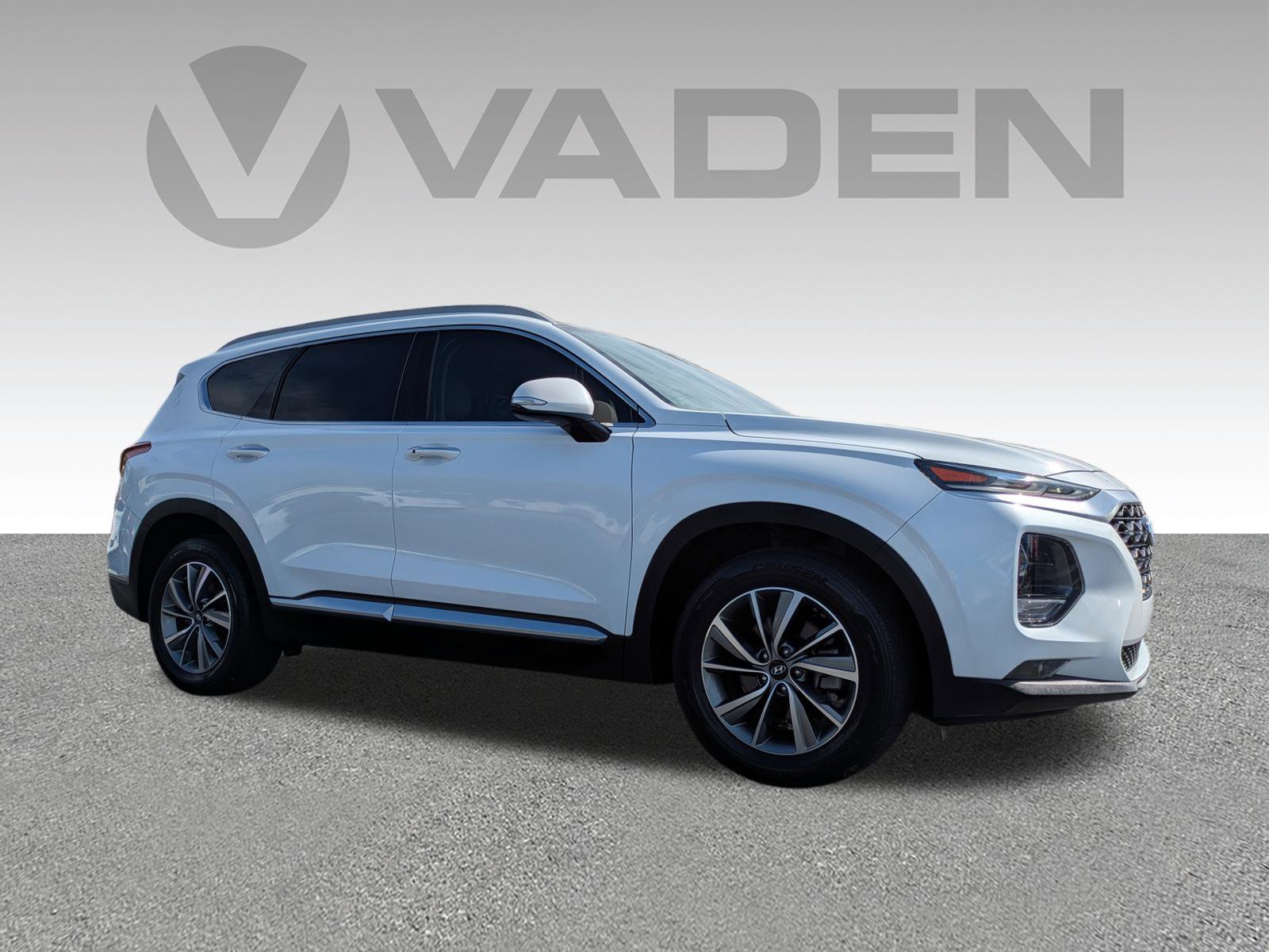 Used 2019 Hyundai Santa Fe Limited image 3