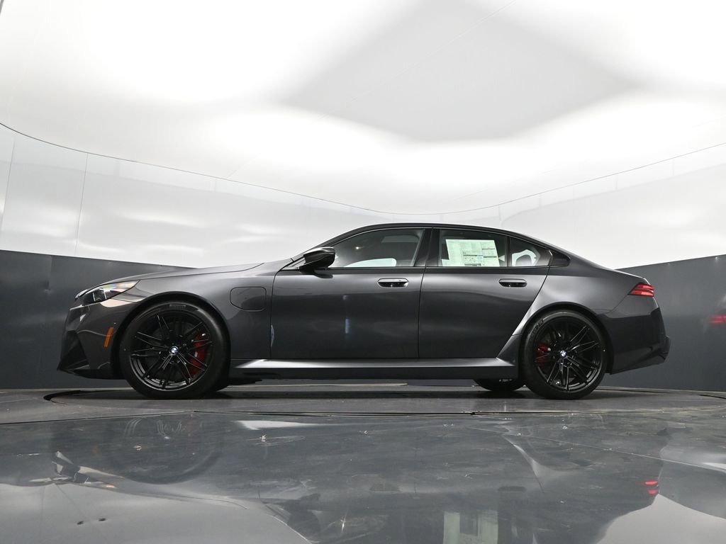 New 2026 BMW M5 w/ Executive Package AWD/4WD image 40
