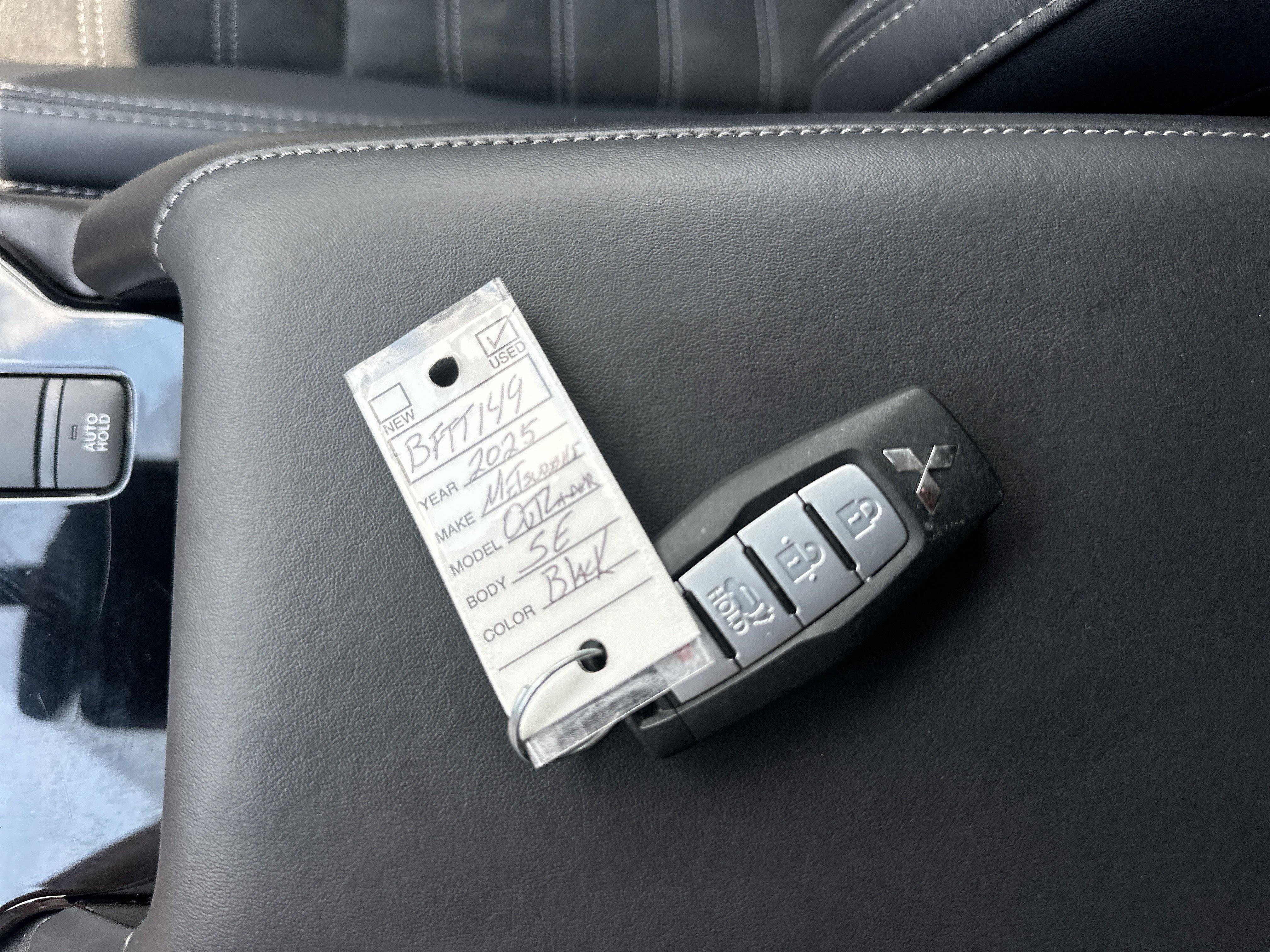 Used 2025 Mitsubishi Outlander SE AWD/4WD image 30