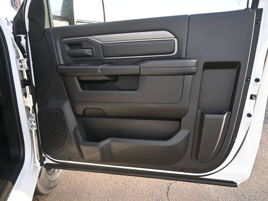 New 2026 RAM 3500 Tradesman AWD/4WD image 25