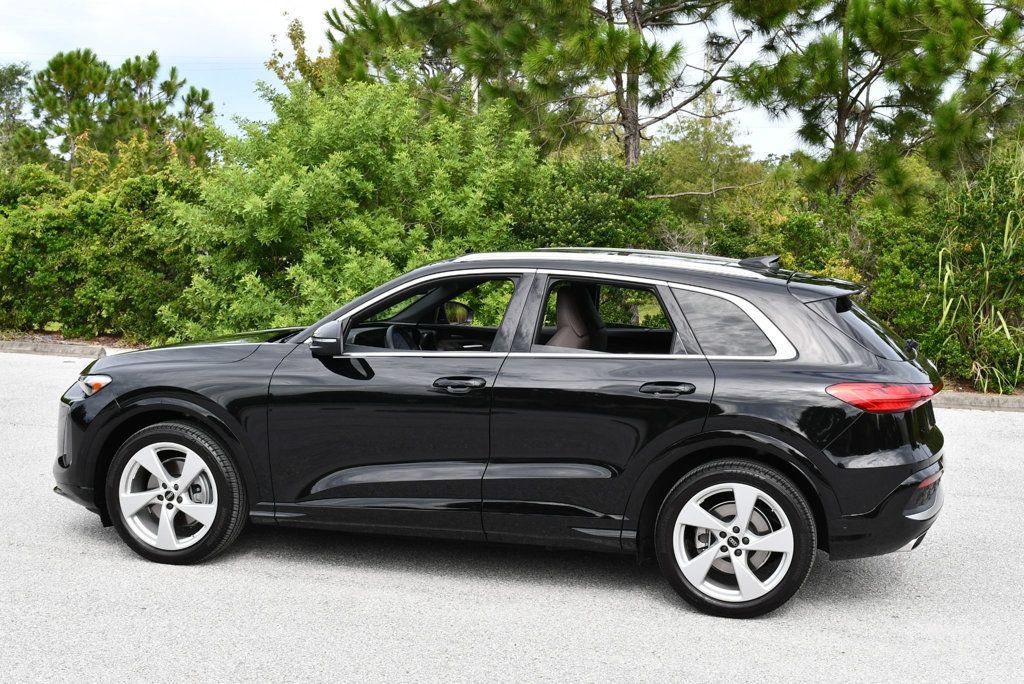 Used 2025 Audi Q5 Prestige AWD/4WD image 4