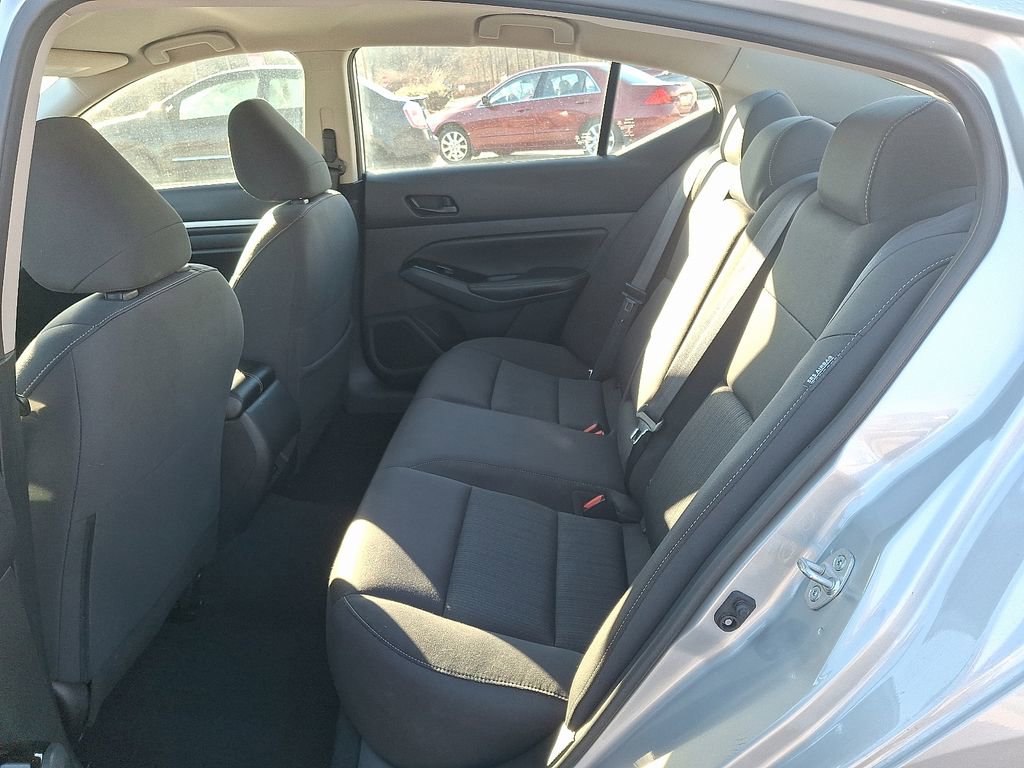 Used 2023 Nissan Altima 2.5 SV image 10