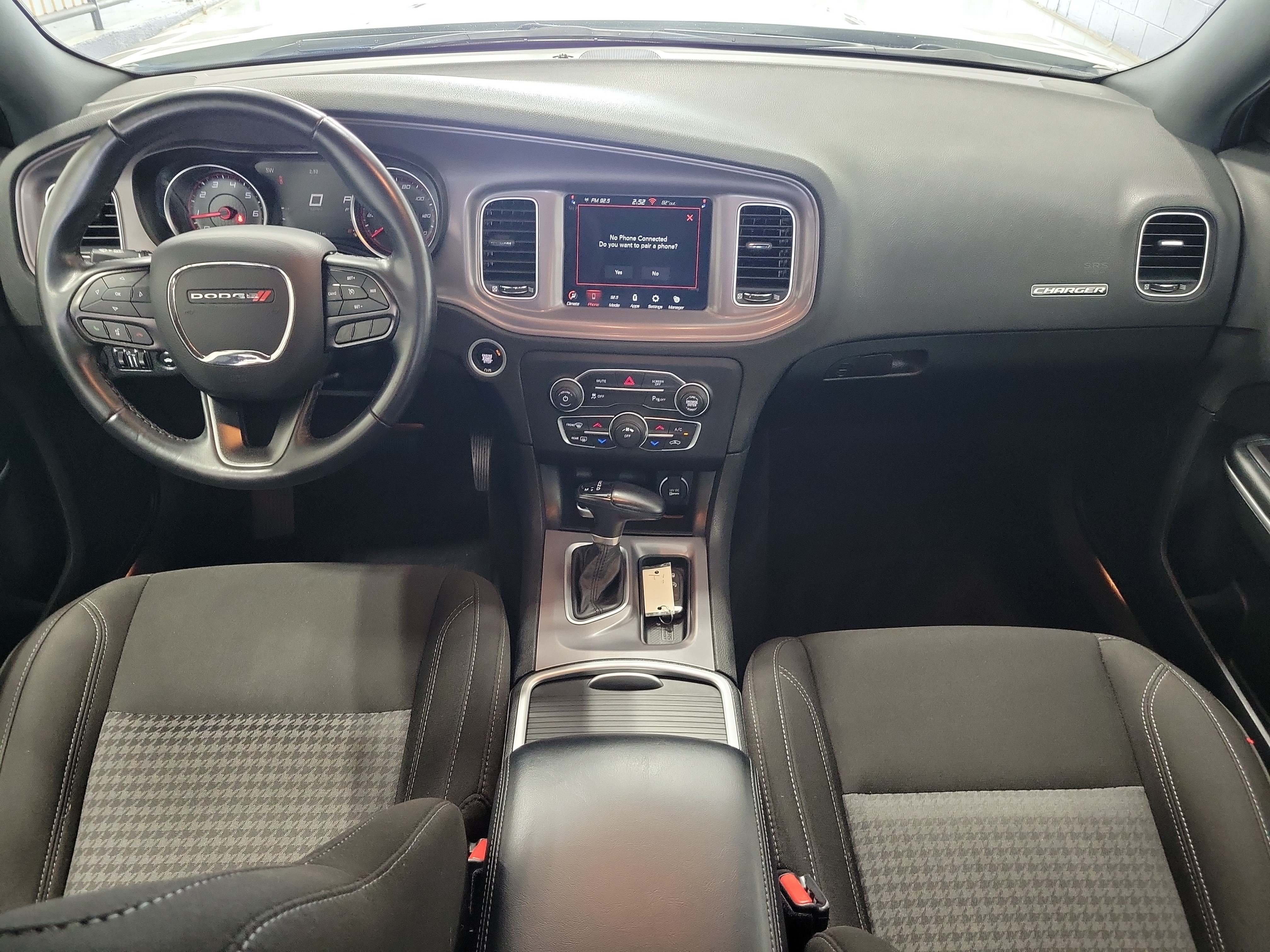 Used 2023 Dodge Charger SXT RWD image 8