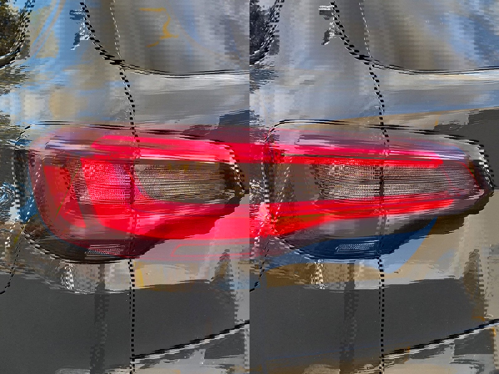 Used 2023 BMW X5 M w/ Competition Package image 10