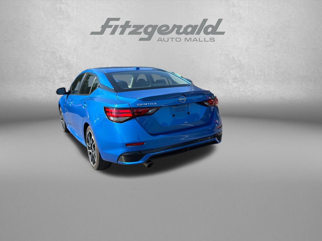 Used 2025 Nissan Sentra SR FWD image 6