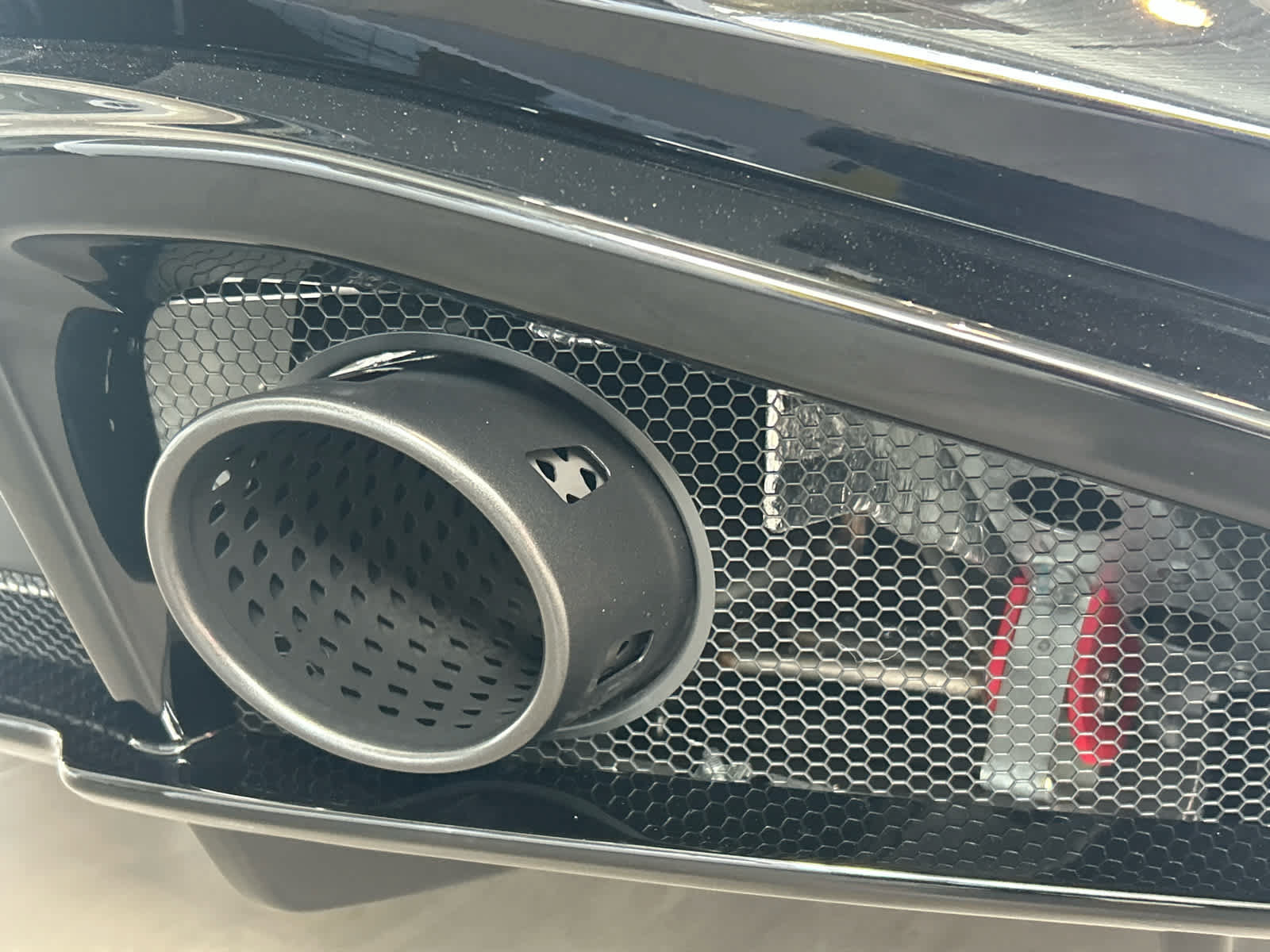Used 2025 Lotus Emira RWD image 32