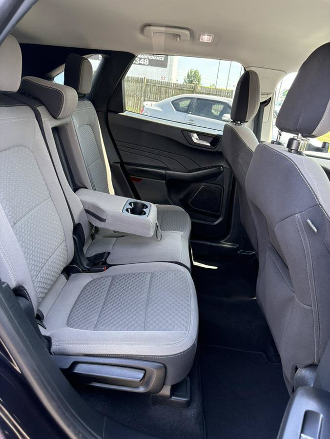 Used 2021 Ford Escape SE w/ SE Sport Appearance Package AWD/4WD image 16