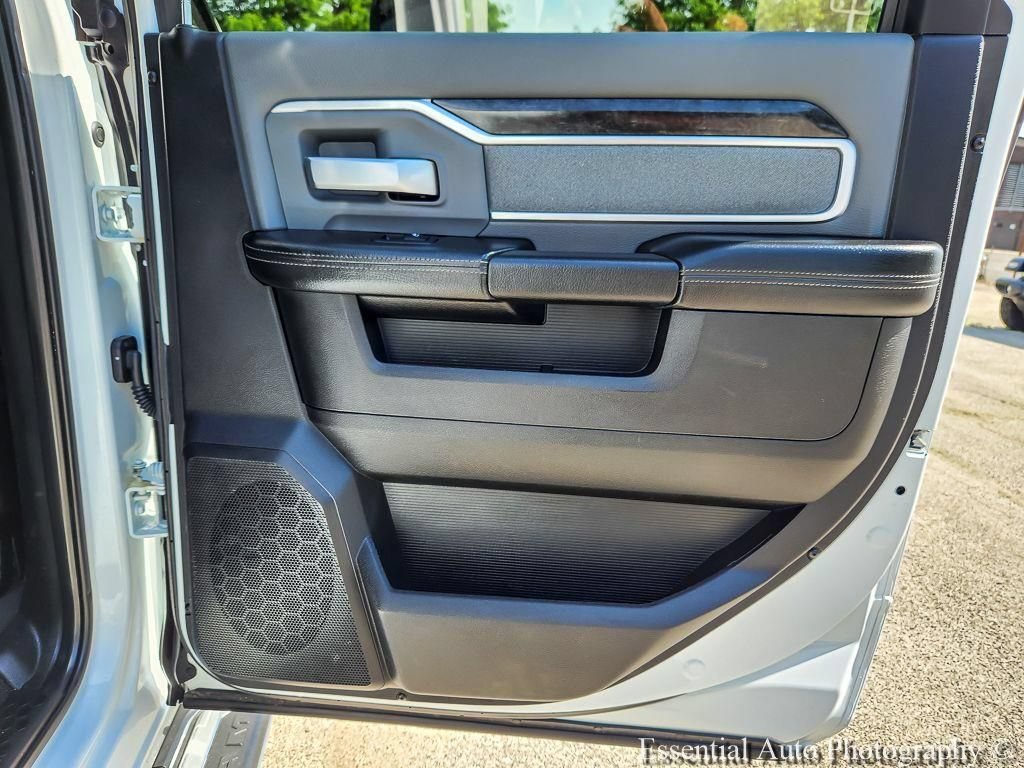 Used 2022 RAM 2500 Big Horn AWD/4WD image 19