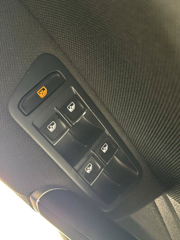 Used 2017 Volkswagen GTI S FWD image 9
