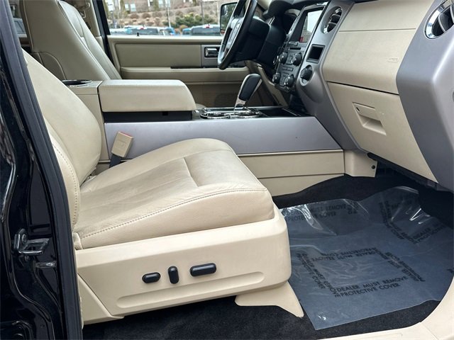 Used 2017 Ford Expedition Limited image 13