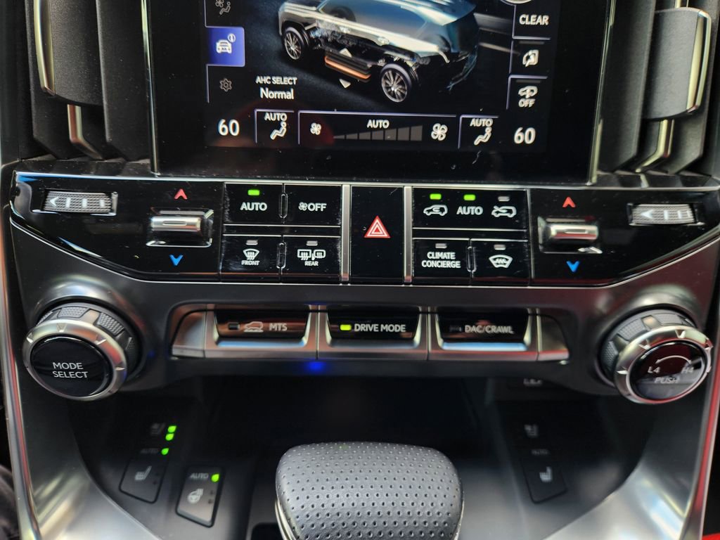 Used 2022 Lexus LX 600 F Sport w/ Accessory Package (Z1) image 19