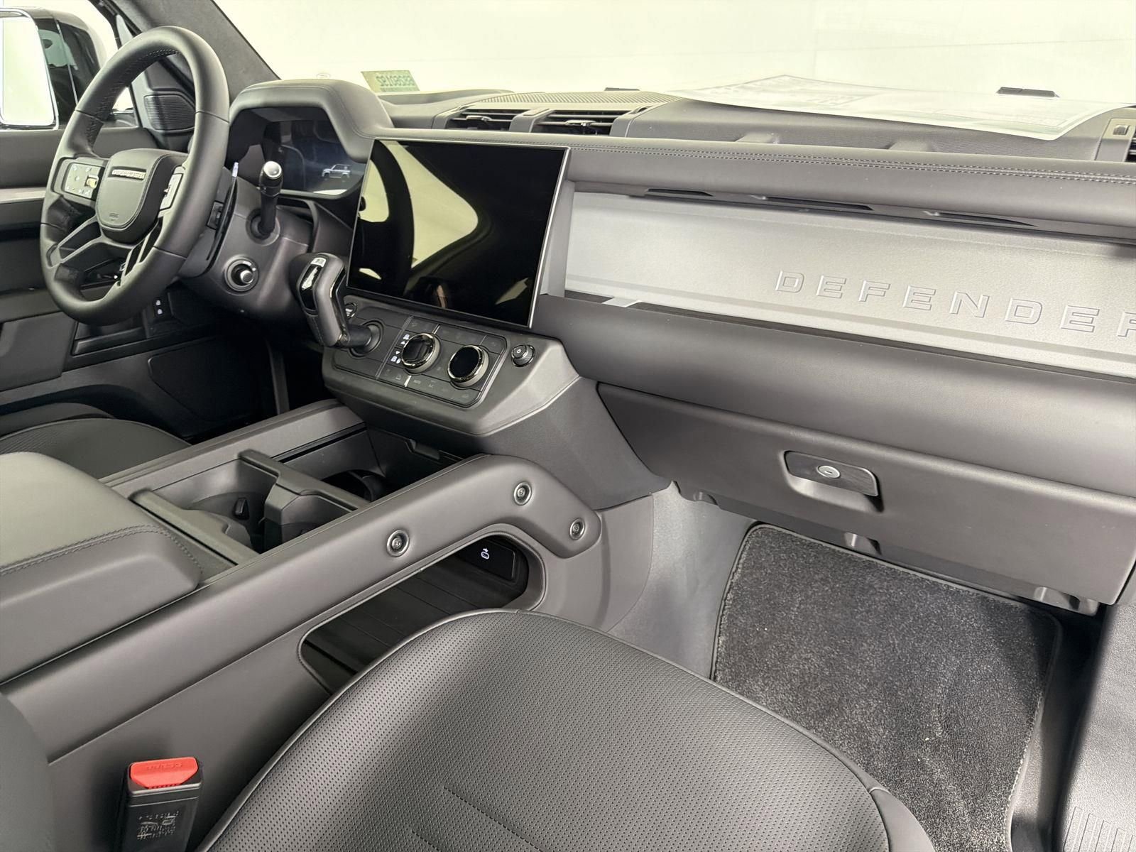 New 2026 Land Rover Defender 110 OCTA image 35