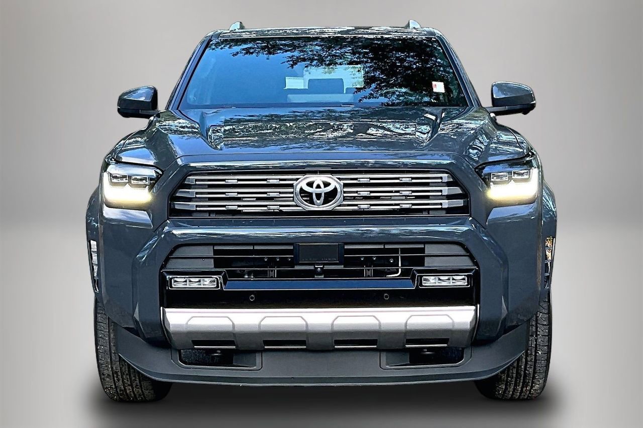 Used 2025 Toyota 4Runner Limited image 3
