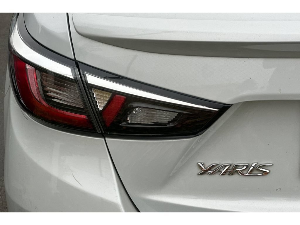Used 2019 Toyota Yaris LE FWD image 7