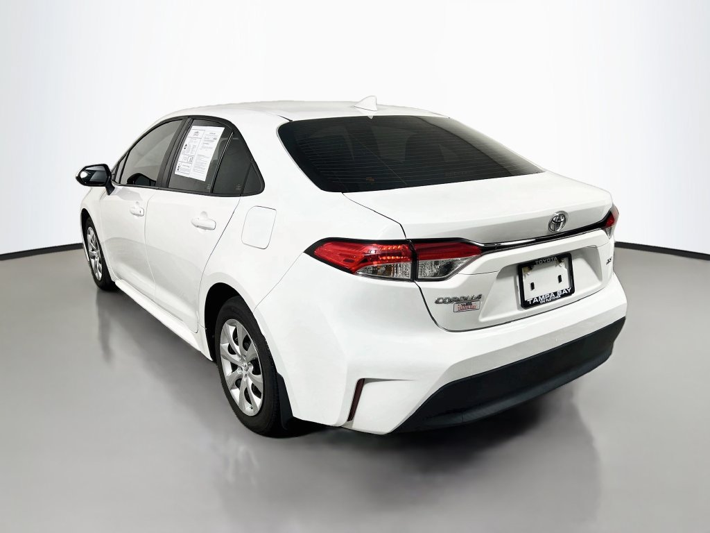 Used 2025 Toyota Corolla LE FWD image 5