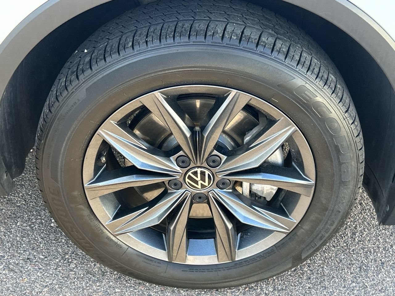 Used 2022 Volkswagen Tiguan SE FWD image 7