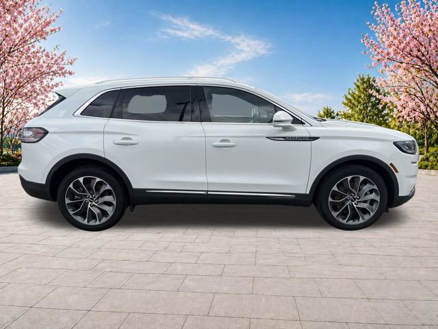 Used 2022 Lincoln Nautilus Reserve AWD/4WD image 9