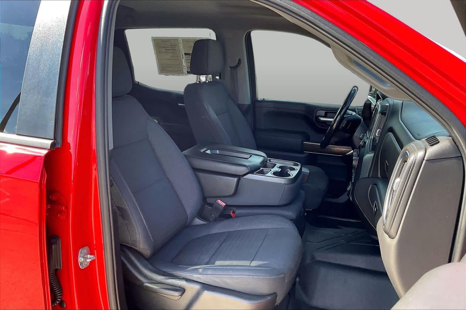Used 2019 Chevrolet Silverado 1500 LT w/ Texas Edition RWD image 9