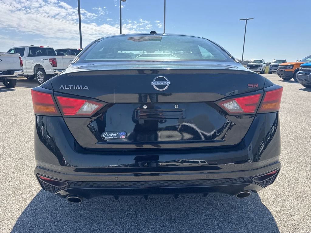 Used 2023 Nissan Altima 2.5 SR FWD image 5