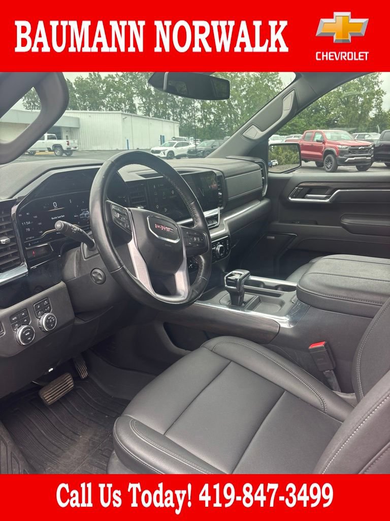 Used 2023 GMC Sierra 1500 SLT w/ SLT Premium Package AWD/4WD image 30