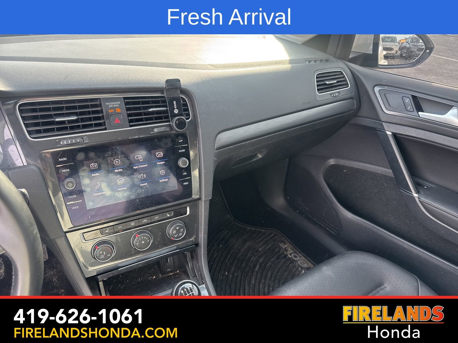 Used 2019 Volkswagen Golf SE w/ Driver Assistance Package image 16