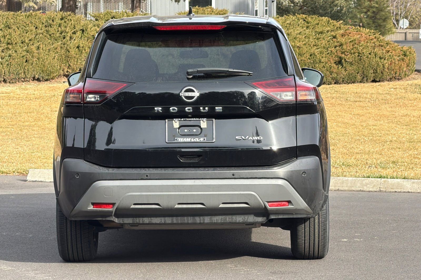 Used 2023 Nissan Rogue SV image 5