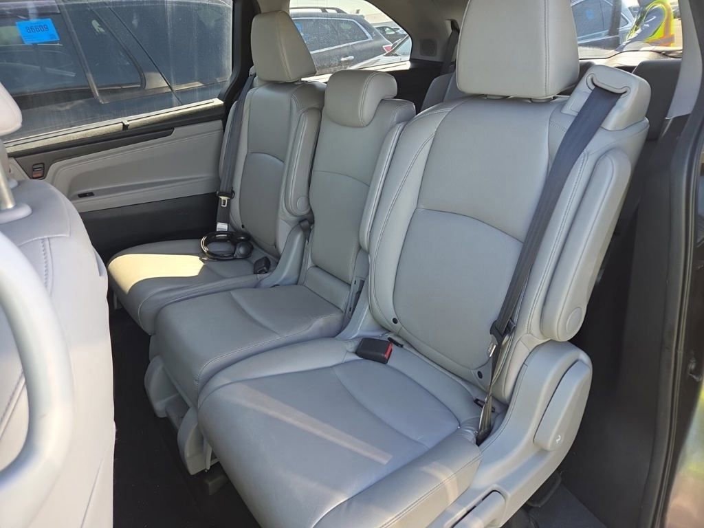 Used 2019 Honda Odyssey Elite image 16