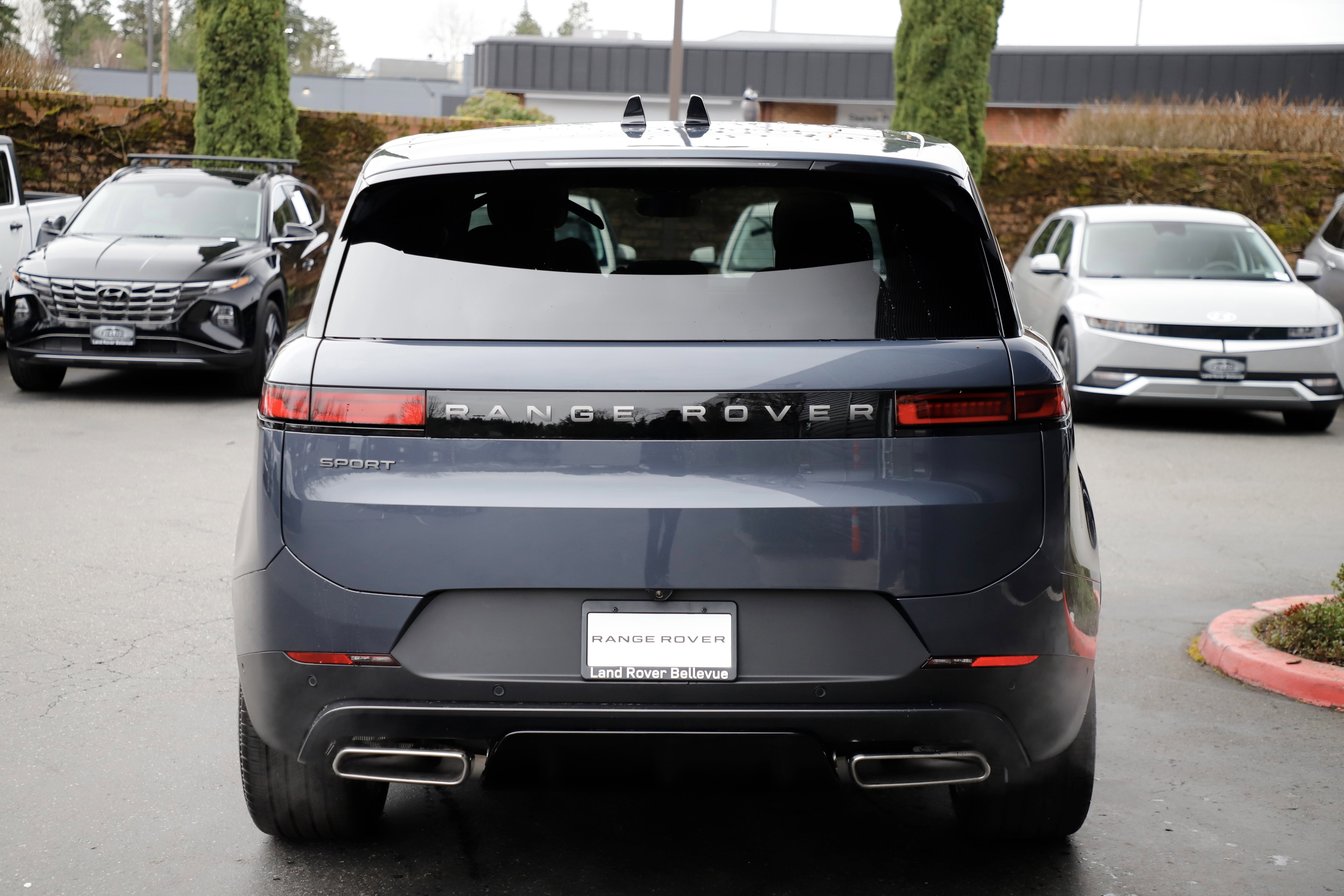 New 2025 Land Rover Range Rover Sport SE AWD/4WD image 7