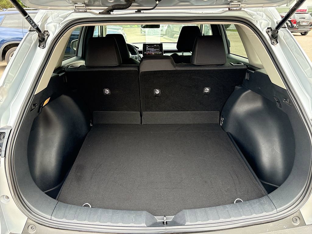 Used 2022 Toyota Corolla Cross LE w/ Black Badges Package (TMS) image 23