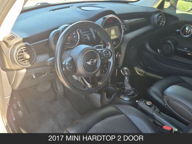 Used 2017 MINI Cooper 2-Door Hardtop FWD image 11