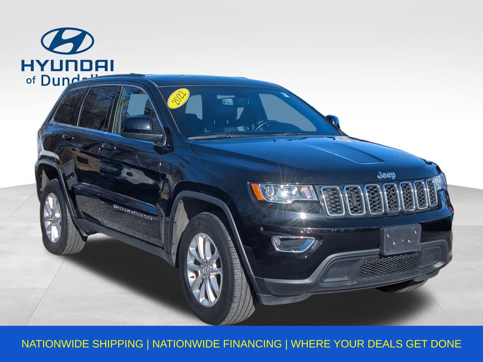Used 2022 Jeep Grand Cherokee Laredo X image 3