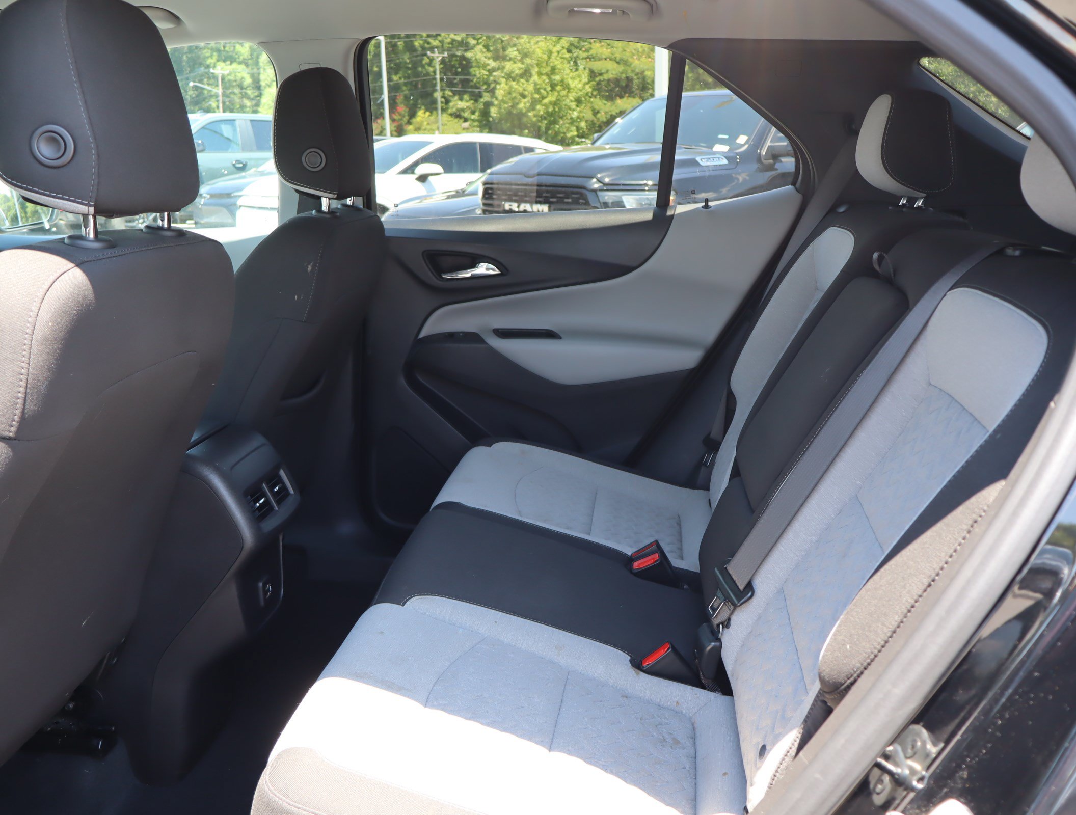 Used 2022 Chevrolet Equinox LT FWD image 31