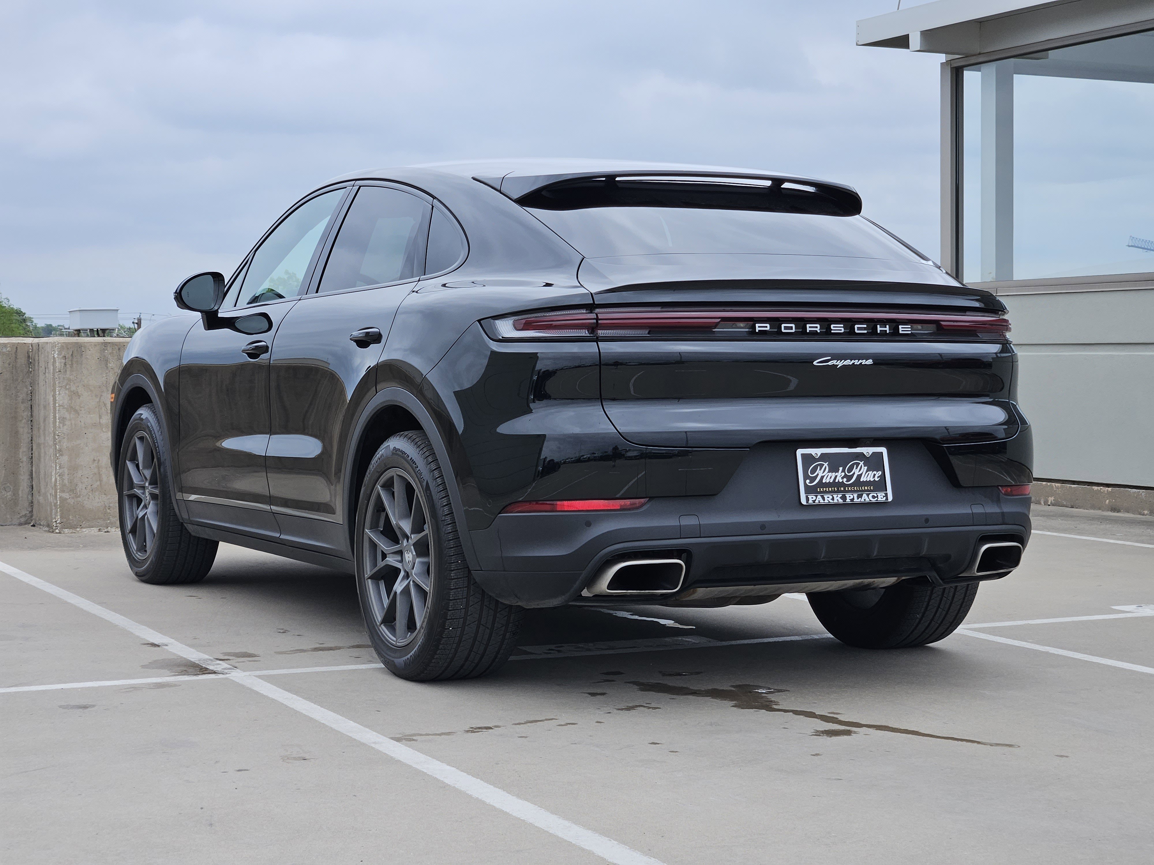 Certified 2026 Porsche Cayenne Coupe image 3