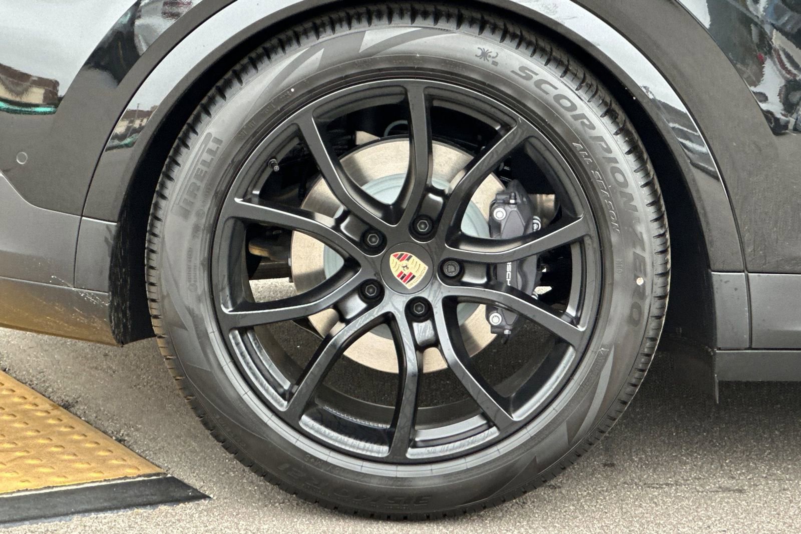 New 2026 Porsche Cayenne Coupe image 44