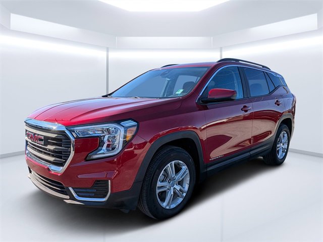 Used 2023 GMC Terrain SLE w/ Driver Convenience Package image 7