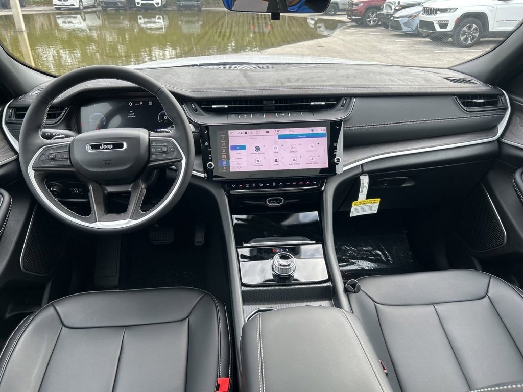 New 2026 Jeep Grand Cherokee Limited RWD image 35