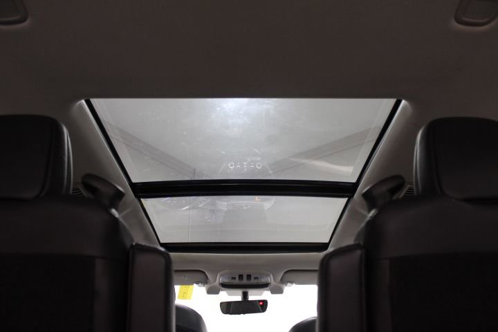 Used 2022 Subaru Ascent Limited w/ Technology Package image 3