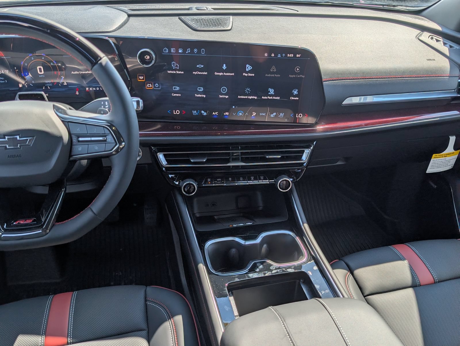 New 2027 Chevrolet Traverse RS w/ LPO, Floor Liner Package FWD image 18