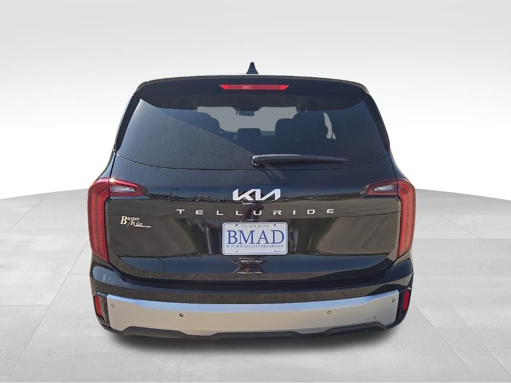 Used 2023 Kia Telluride LX image 12