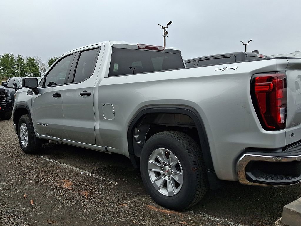 Certified 2022 GMC Sierra 1500 Pro w/ Sierra Value Package image 3