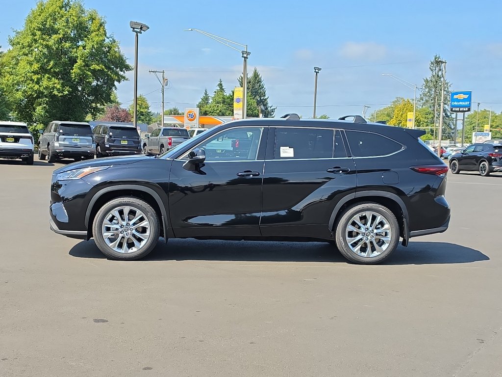 New 2026 Toyota Highlander Limited AWD/4WD image 6