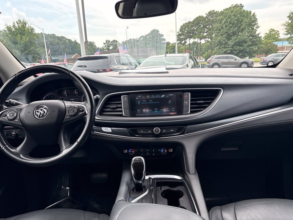 Used 2019 Buick Enclave Essence FWD image 10