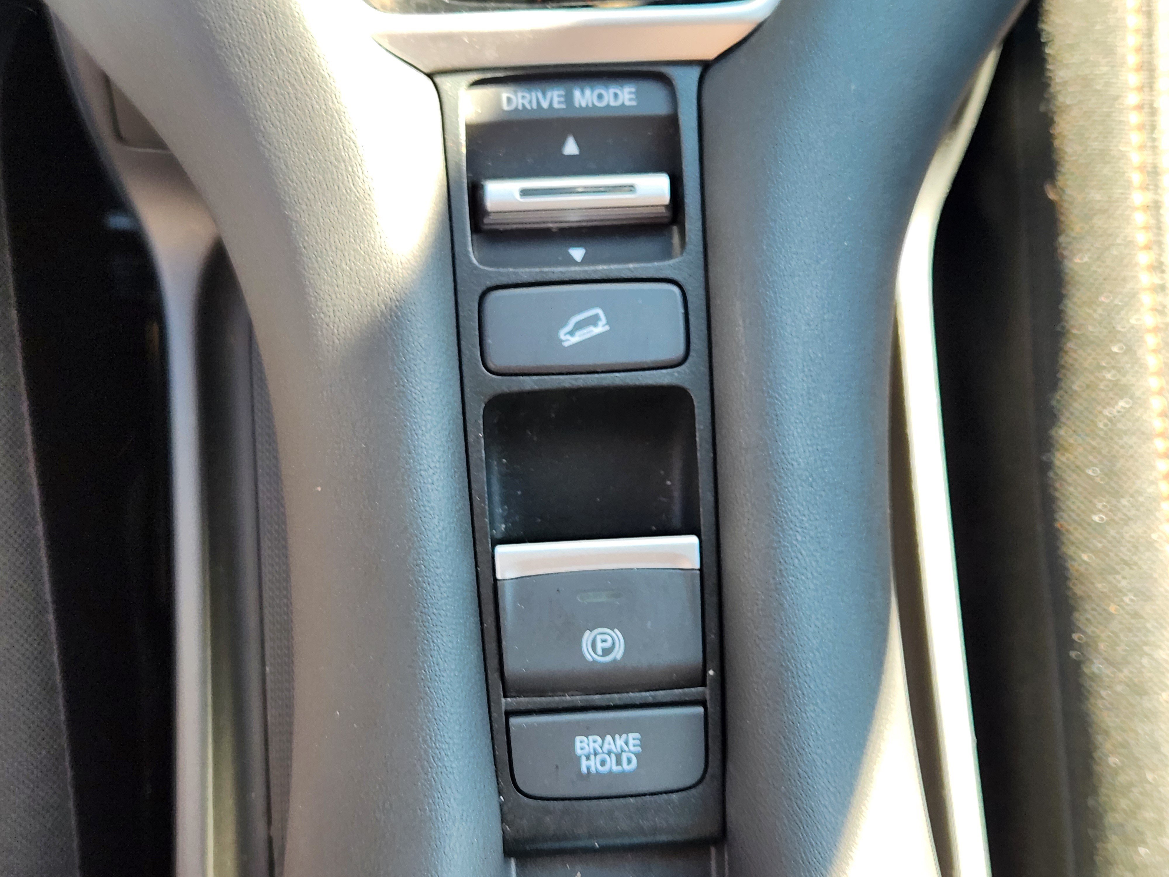 Certified 2024 Honda HR-V Sport image 21