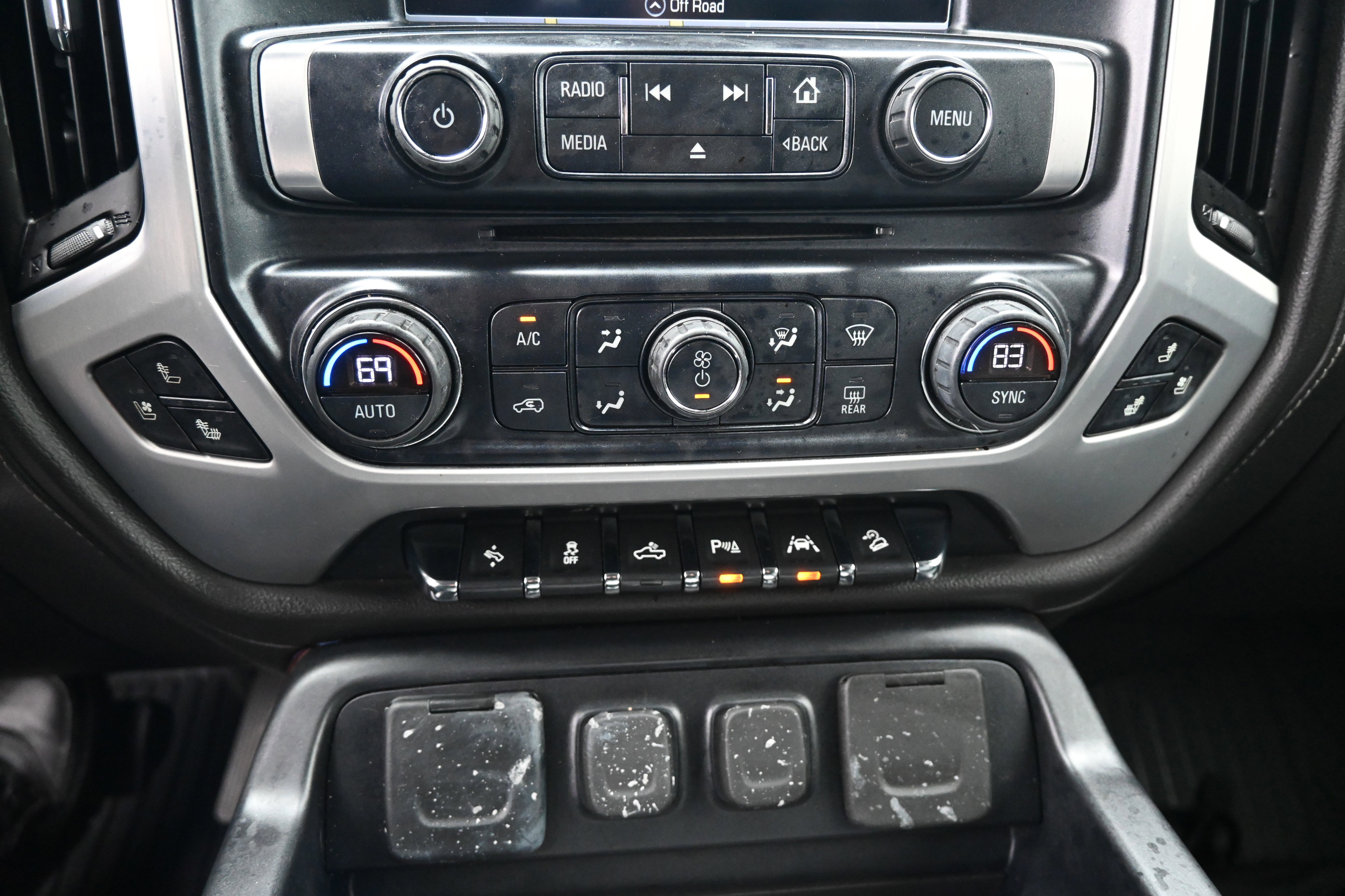 Used 2018 GMC Sierra 1500 SLT image 28