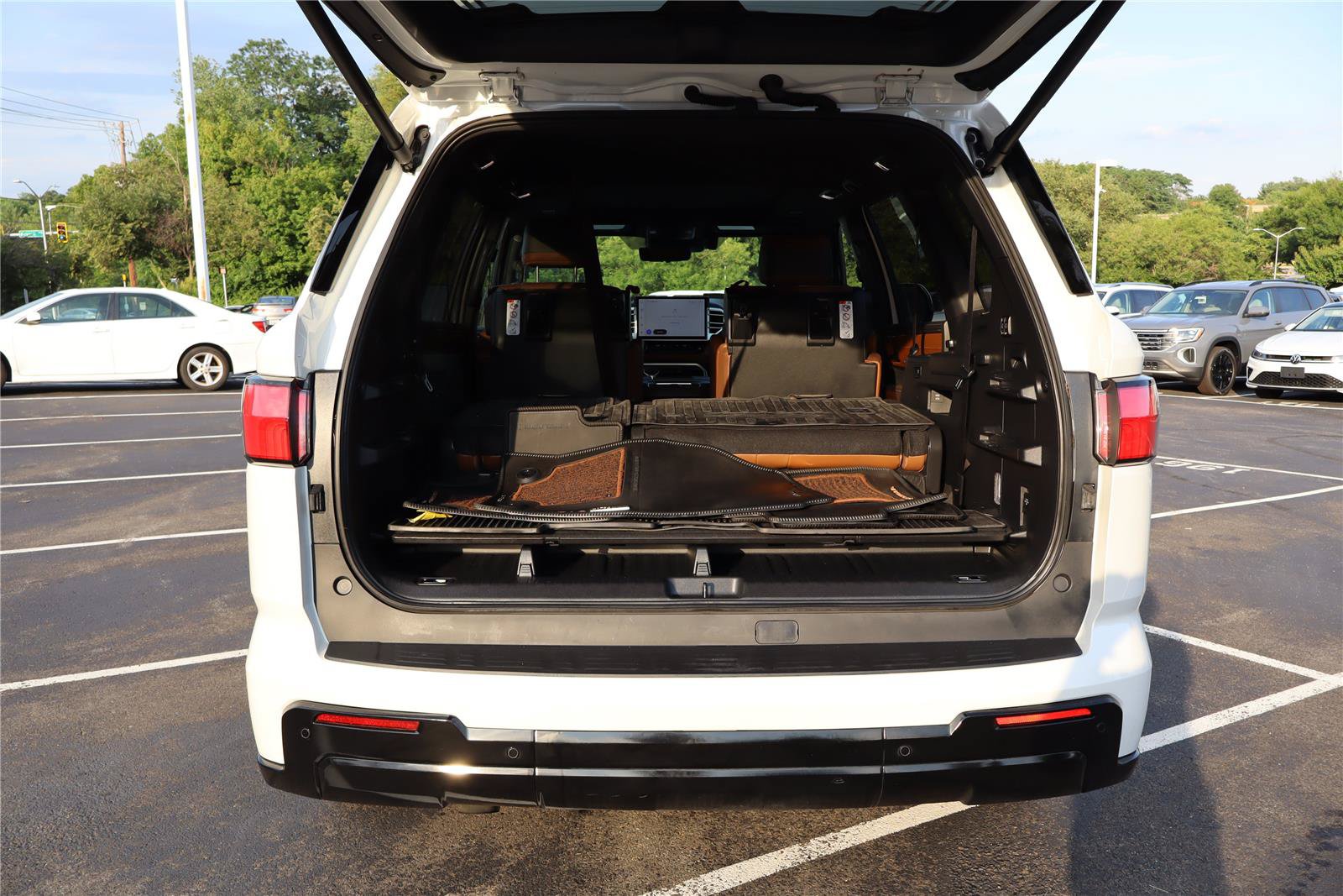 Used 2025 Toyota Sequoia 1794 Edition w/ Tow Technology Package AWD/4WD image 5