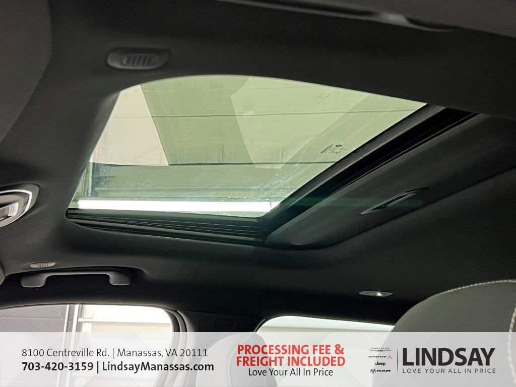 New 2025 Jeep Grand Cherokee L Laredo w/ Luxury Tech Group I image 9